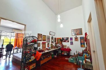 Sierra 8, Adenia & Areca