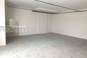 HiCom-Glenmarie Industrial Park