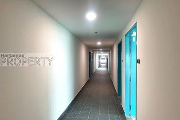 HiCom-Glenmarie Industrial Park