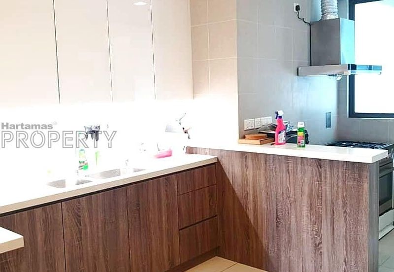 Ara Hill Condominium