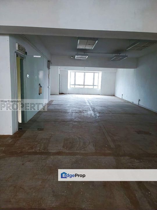 Pusat Perdagangan Dana 1 2 Story Shoplot for Sale, near LRT station, Selangor, Petaling Jaya