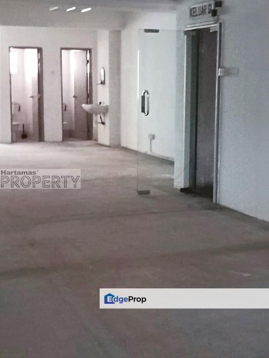Pusat Perdagangan Dana 1 2 Story Shoplot for Sale, near LRT station, Selangor, Petaling Jaya