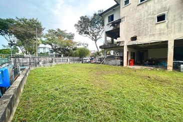 Tropicana Golf & Country Resort