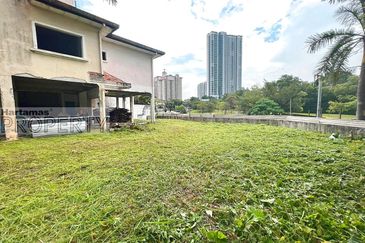 Tropicana Golf & Country Resort