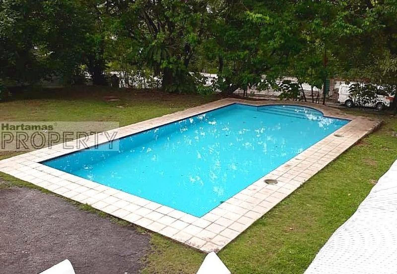 Bukit Pantai (Pantai Hill)