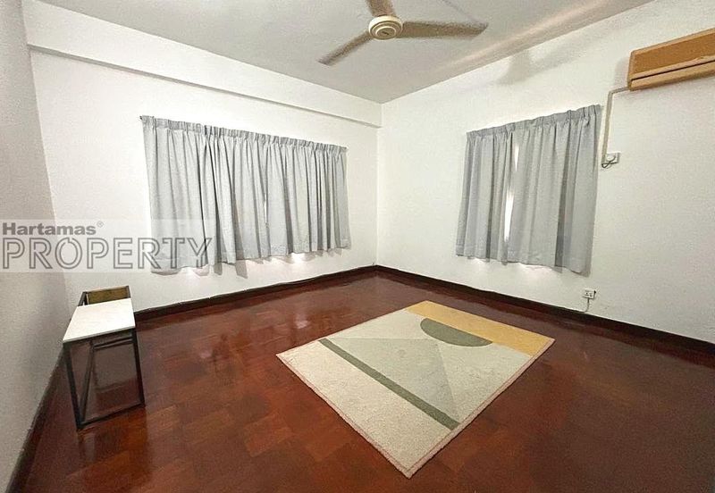 Bukit Pantai (Pantai Hill)