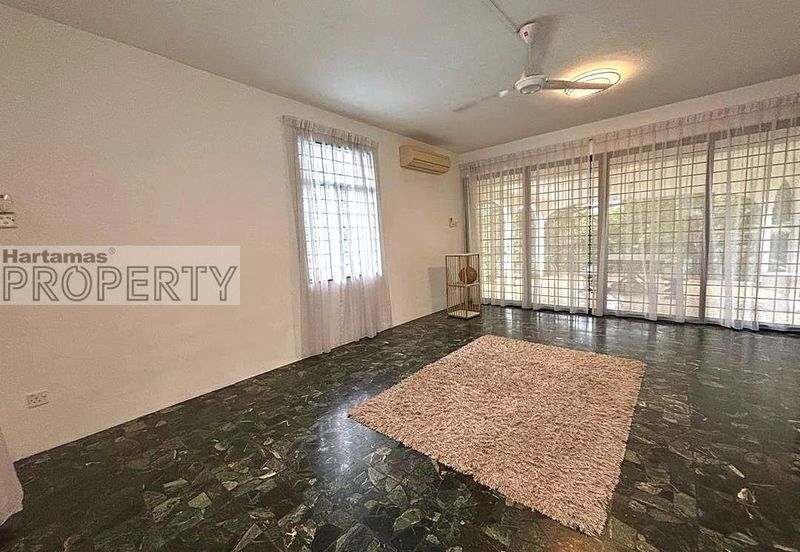 Bukit Pantai (Pantai Hill)