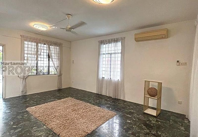 Bukit Pantai (Pantai Hill)