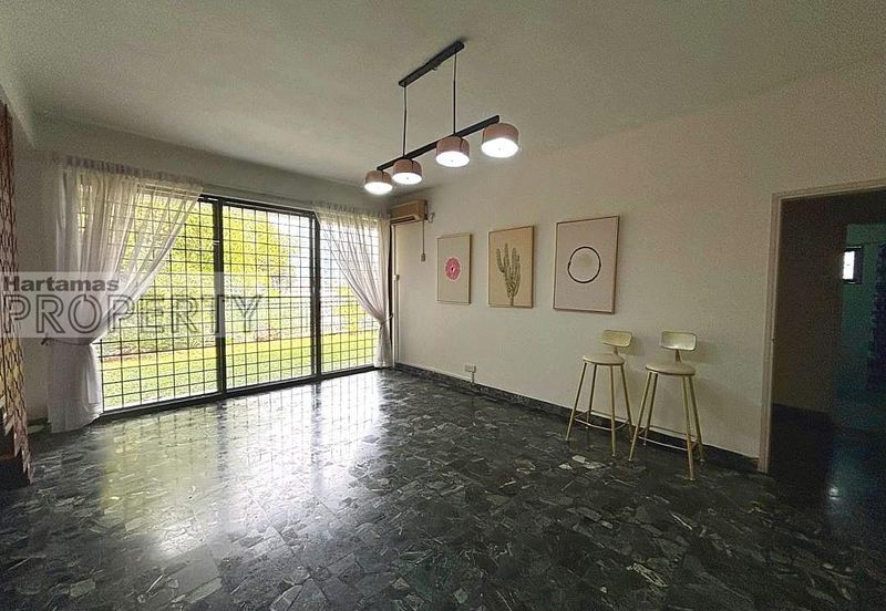 Bukit Pantai (Pantai Hill)