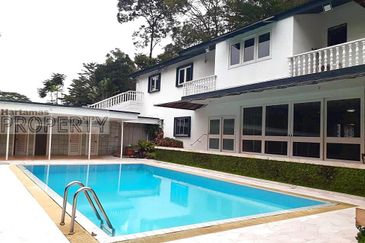 Kenny Hill Bukit Tunku spacious bungalow, greenery land with pool