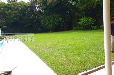 Kenny Hill Bukit Tunku spacious bungalow, greenery land with pool