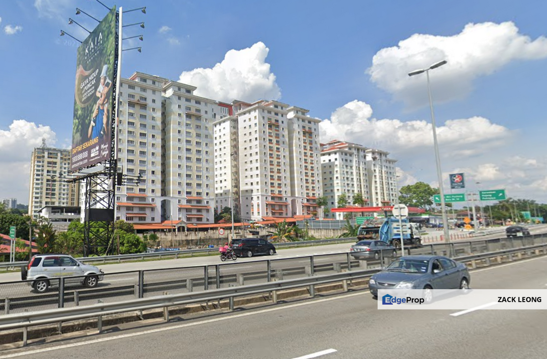High Visible Limited land main road LDP batu 14 Puchong, Selangor, Puchong