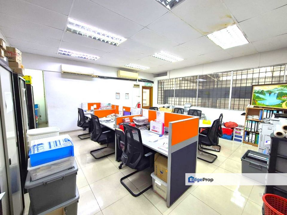 Semi D factory bandar teknologi kajang, Selangor, Semenyih