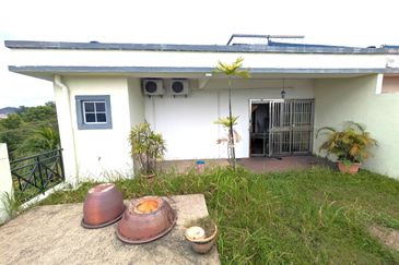 Awana seri mewah, Bukit mewah, Kajang, Duplicate townhouse Corner unit