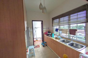 Awana seri mewah, Bukit mewah, Kajang, Duplicate townhouse Corner unit