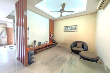 Awana seri mewah, Bukit mewah, Kajang, Duplicate townhouse Corner unit