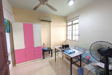 Awana seri mewah, Bukit mewah, Kajang, Duplicate townhouse Corner unit