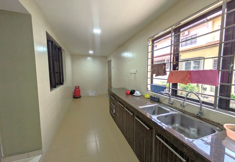 Jalan Bandar Kinrara 6B/4