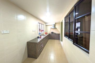 Jalan Bandar Kinrara 6B/4