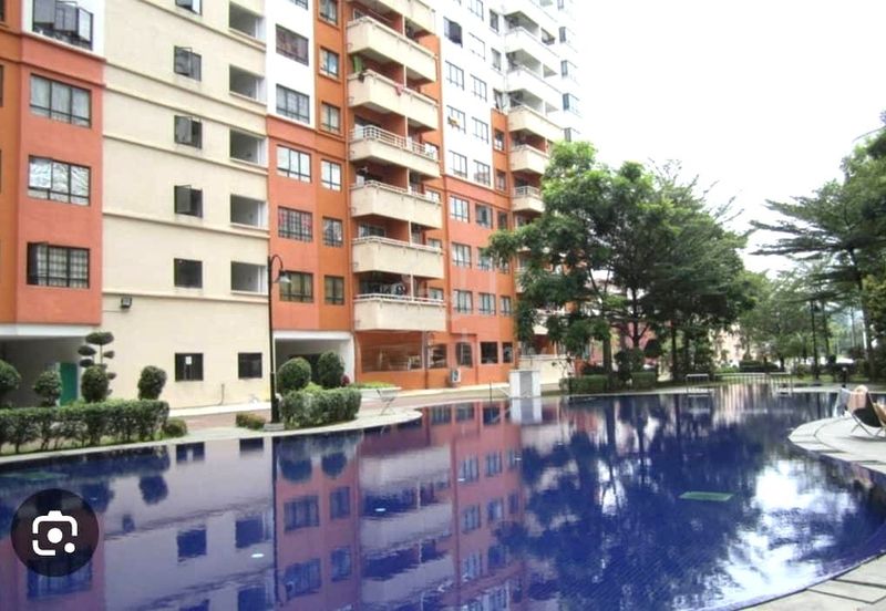 Vista Millennium Condominiums