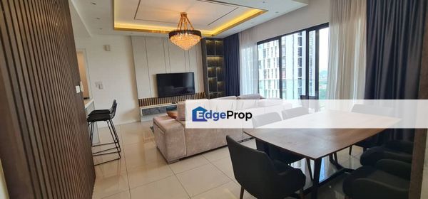 5 Car park / Mid High Floor Below market price Clouctree, Selangor, Seri Kembangan