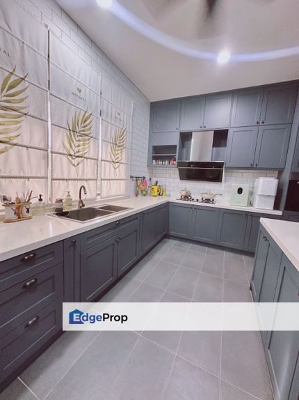 Corner Huge Bungalow 11 Badrooms / 7 Bathroom Tiara titiwangsa, Kuala Lumpur, Setapak