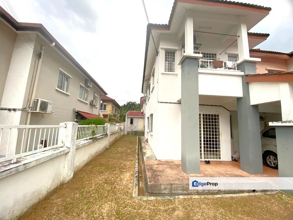 32' x 60' Extra-Wide End Lot Double Storey Terrace Gated & Guarded, Selangor, Puchong