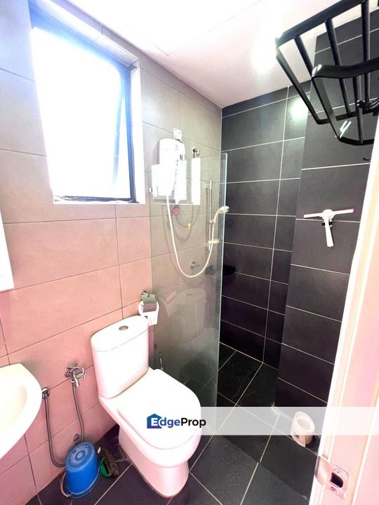 Suterapines Condominium, Kajang, Selangor, Bandar Sungai Long