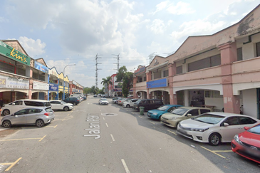 First floor office freehold 