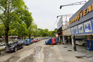  1.5 Sty CORNER SHOP, GOOD ROI 4.5%, USJ 18 SUBANG JAYA, FREEHOLD, LONG TERM TENANT, MATURED AREA,USJ