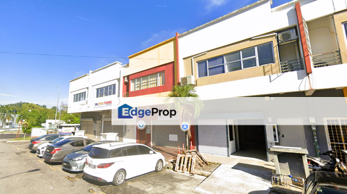 End lot 3 storey Gateway Puchong shop office , Selangor, Puchong