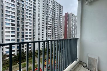 PR1MA Lakefront Homes