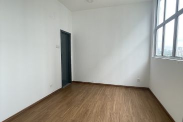 PR1MA Lakefront Homes