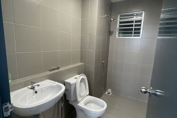 PR1MA Lakefront Homes