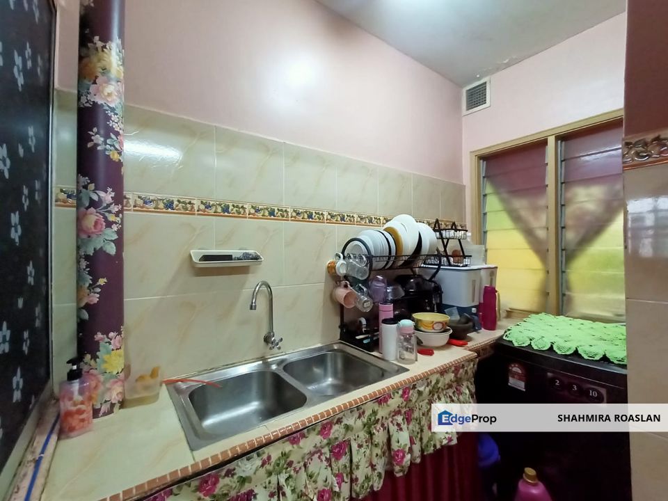 Low Level Good For Investment Apartment Dahlia Bukit Beruntung, Selangor, Hulu Selangor