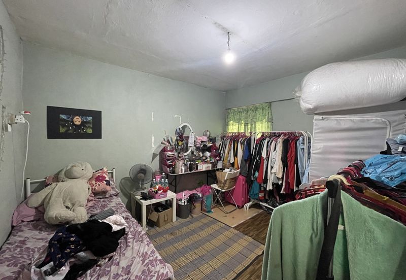 Kondo Rakyat (Desa Pantai Flat)