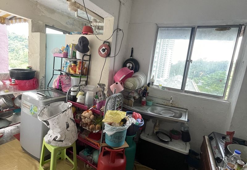 Kondo Rakyat (Desa Pantai Flat)