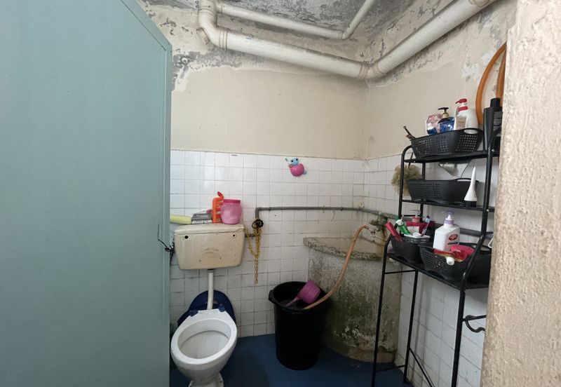 Kondo Rakyat (Desa Pantai Flat)