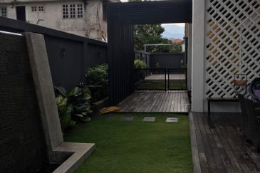 Taman Sri Hijau ( New Green Park )