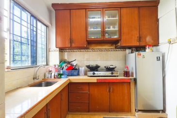 Kondo Rakyat (Desa Pantai Flat)