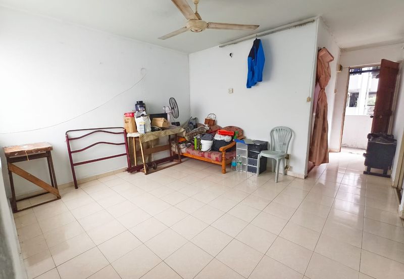 Kondo Rakyat (Desa Pantai Flat)