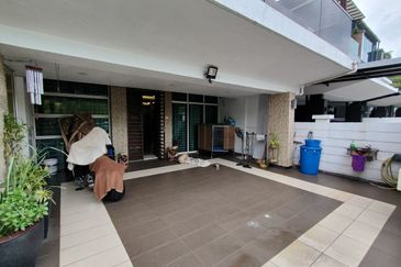  2.5 Storey Superlink House , Cyprus , Usj Heights