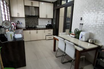  2.5 Storey Superlink House , Cyprus , Usj Heights