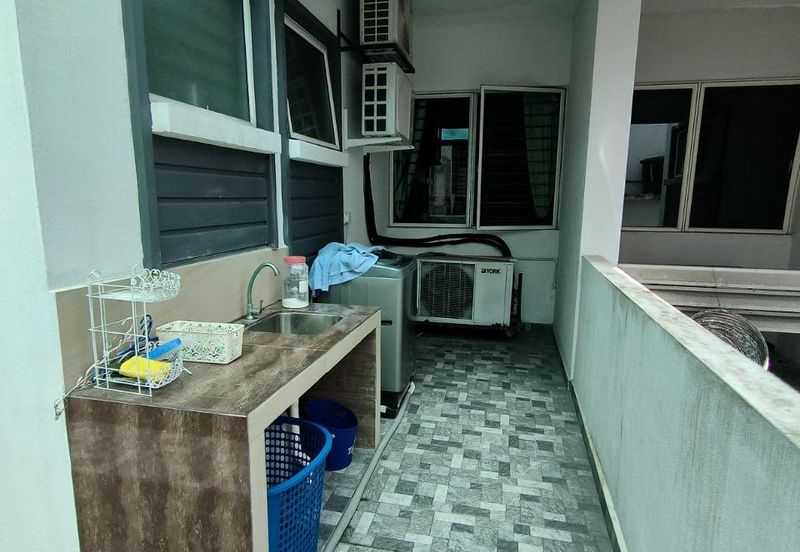  2.5 Storey Superlink House , Cyprus , Usj Heights