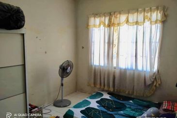 Vista Pinggiran, Taman Pinggiran Putra