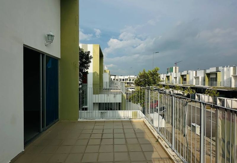 Casa Wood, CyberSouth