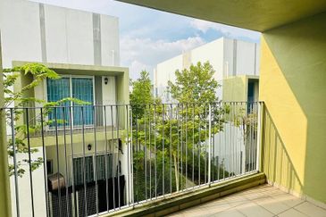 Casa Wood, CyberSouth