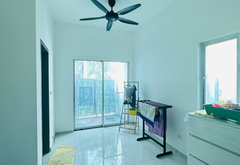 Casa Wood, CyberSouth