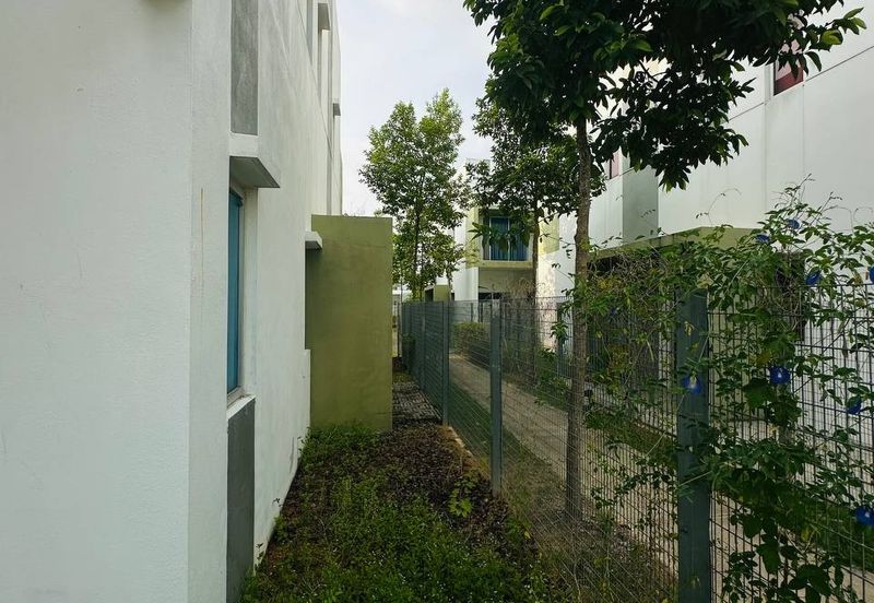 Casa Wood, CyberSouth