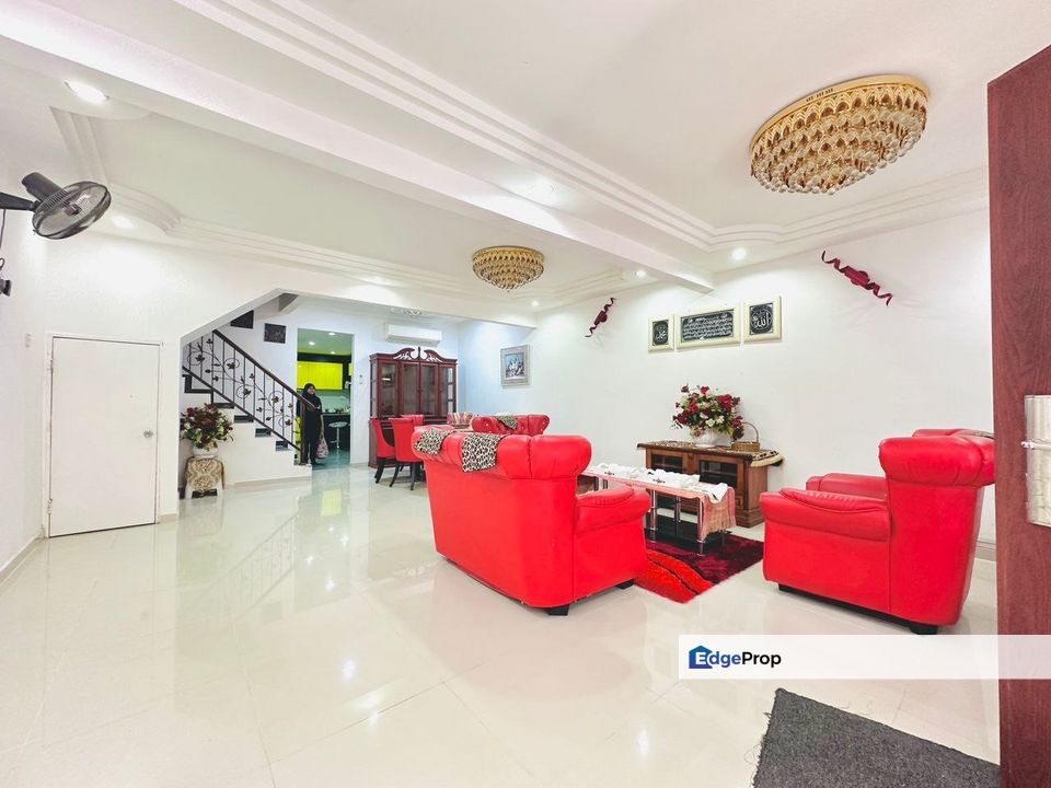 FOR SALE!! EndLot 2 Storey @ Taman Lestari Putra, Seri Kembangan , Selangor, Seri Kembangan